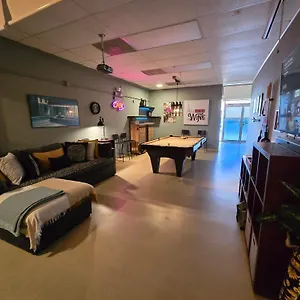Bunker @ Isla / Front Apartment